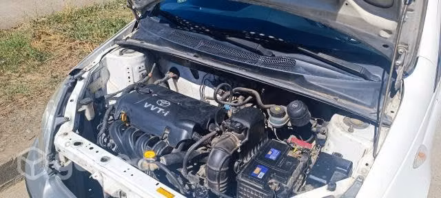 Toyota Yaris Sport 2004