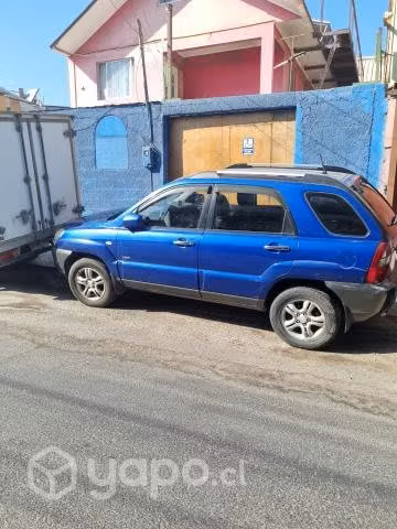 Vendo camioneta Kia Sportage año 2007