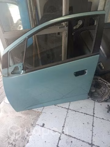 Puerta delantera izquierda chevrolet spark gt 2017