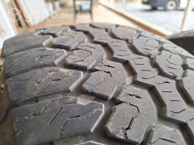 Neumáticos A/T 265/70/R17