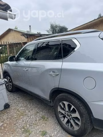 Ssangyong rexton