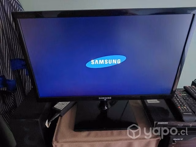 Televisor Monitor Samsung T22C301