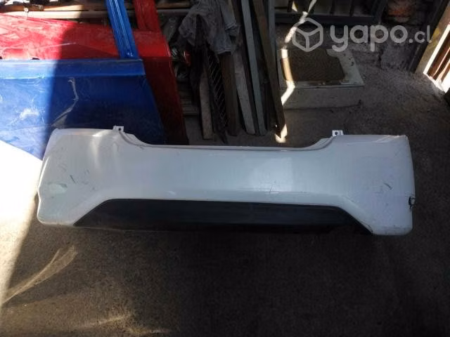 Parachoque trasero nissan versa 2017 original