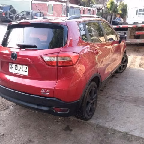 Camioneta 2018 única dueña papeles al.dia