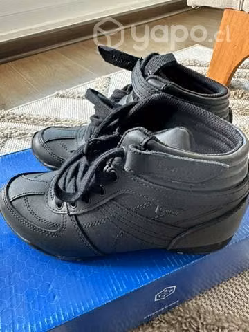 Zapato negro