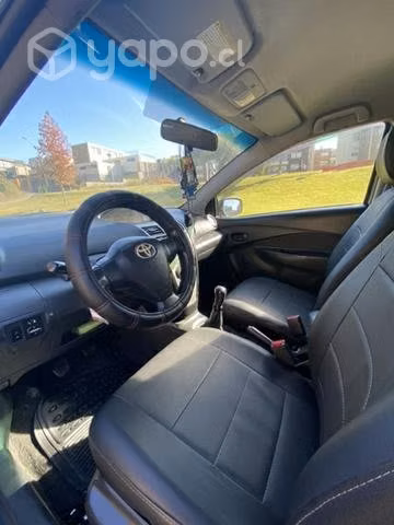 Toyota Yaris 2010 - Imagen 4