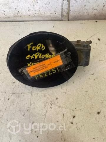 Tapa exterior combustible Ford Explorer 3.5 2017