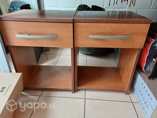 Base de cama 2 plaza, con respaldo y 2 veladores