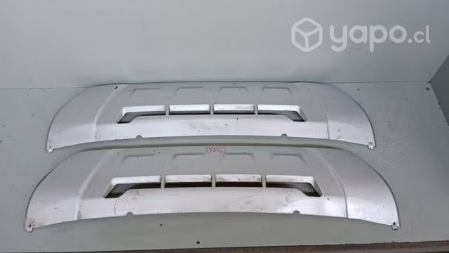 Moldura Mitsubishi l200 dmg repuestos 19.00
