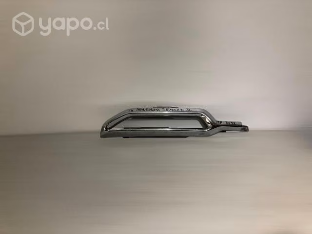 Bisel cromado de spoiler tras lh ssangyong rexton