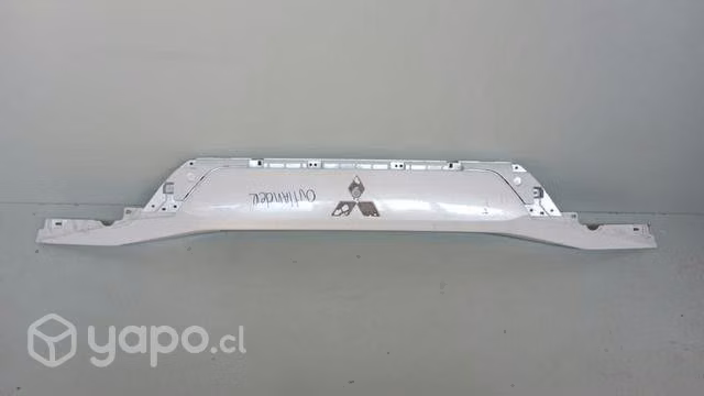 Moldura Mitsubishi outlander dmg repuestos 10.00