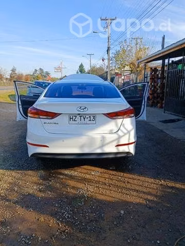Se vende auto Hyundai Elantra - Imagen 5