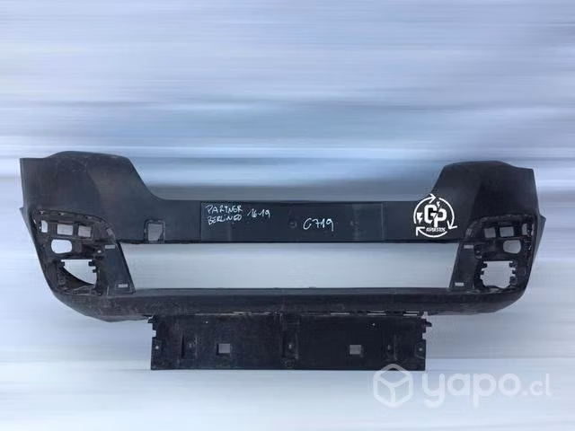 Parachoque delantero Peugeot Partner 2016 2019
