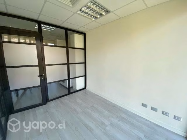 Moderna Oficina En Arriendo Kennedy, Vitacura 40 M - Imagen 4
