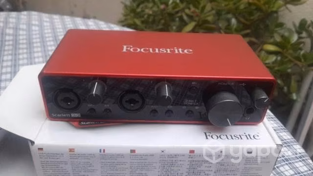 Interfaz Focusrite Scarlett 2i2 3rd Gen
