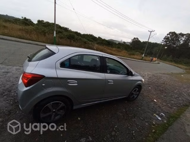 Chevrolet onix 2018 (prenda)