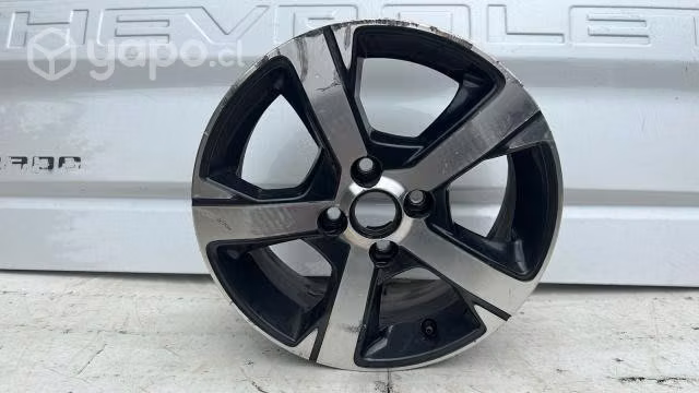Llanta chevrolet onix prisma (17-21)