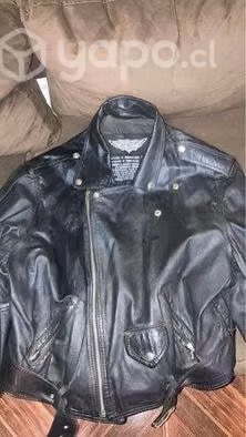 Chaqueta de cuero motoquera, rockera marca aletier