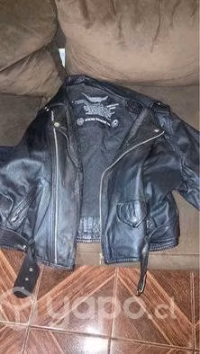 Chaqueta de cuero motoquera, rockera marca aletier