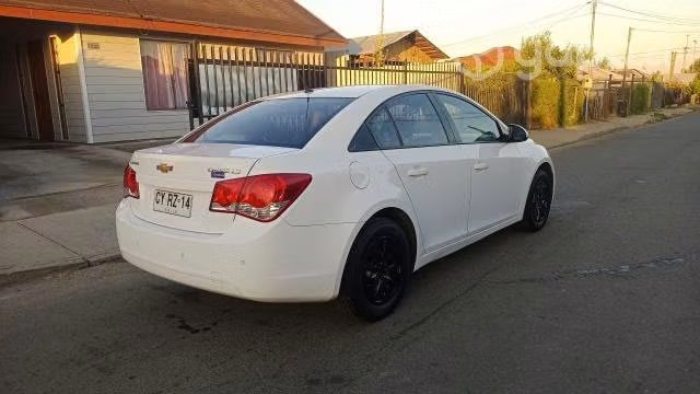 Chevrolet Cruze 1.8 full 121.000 kilómetros