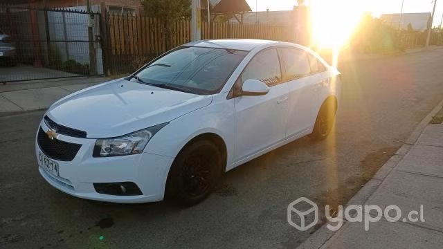 Chevrolet Cruze 1.8 full 121.000 kilómetros