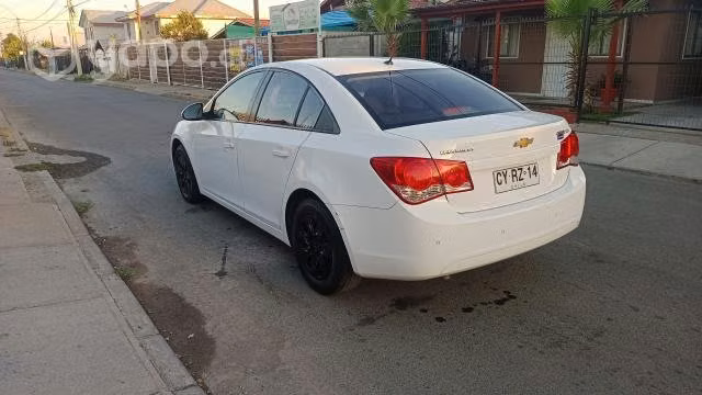 Chevrolet Cruze 1.8 full 121.000 kilómetros