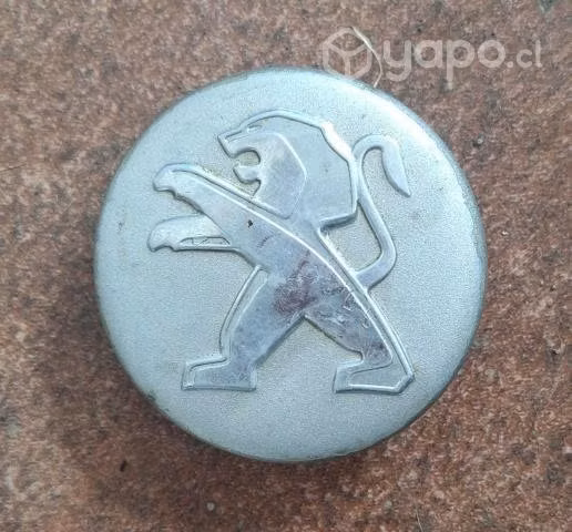 Tapa centro llanta Peugeot 208 año 2012
