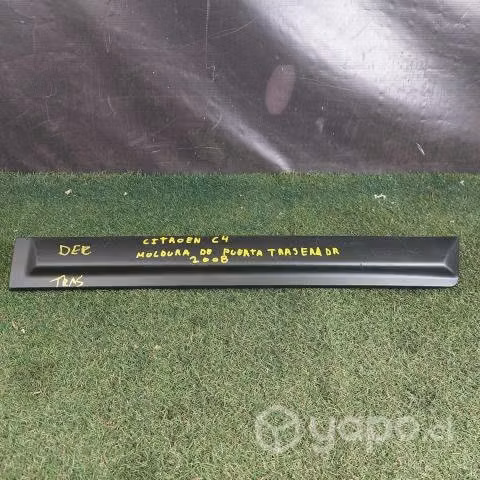Moldura puerta trasera izquierda citroen c4 2004 2