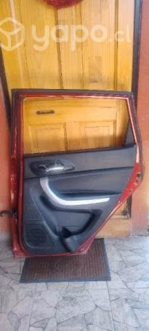 Puerta trasera derecha changan cs35 año 2018