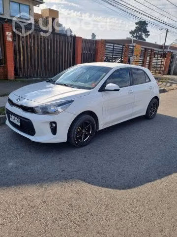 Kia río 5 HB año 2021