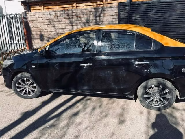 Se vende taxi al día llegar y trabajar