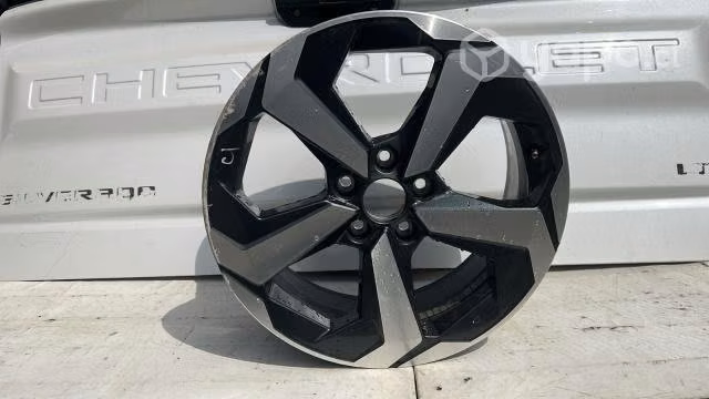 Llanta nissan qashqai (23-24)