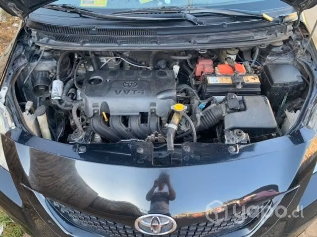 Toyota yaris patente colectivo