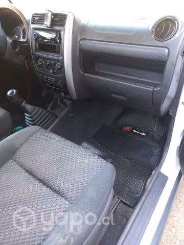 Suzuki jimny 2015