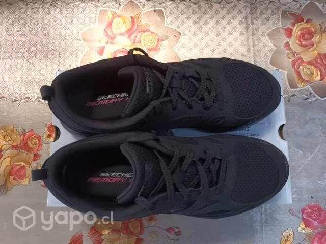 Zapatillas Skechers nuevas originales número 40 - Imagen 3