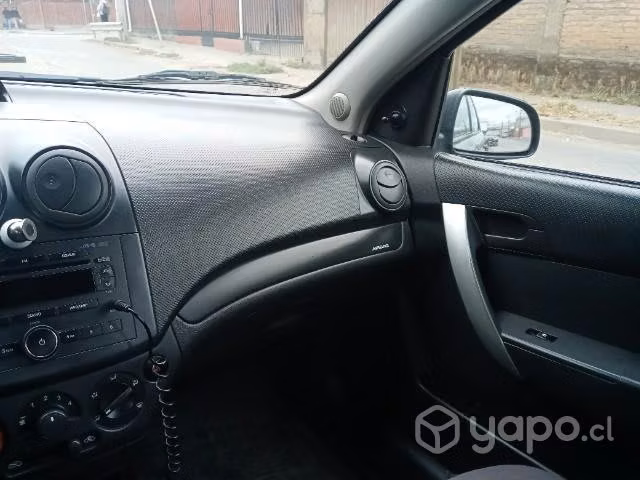 Chevrolet Aveo Sedan 5 Puertas Año 2013 - Imagen 2
