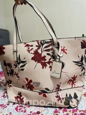 Cartera Guess