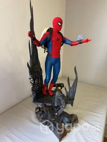 Figura a escala Spider-Man Homecoming 1/4 de lujo