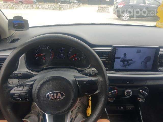 Vendo o permuto Kia rio hb 1.4