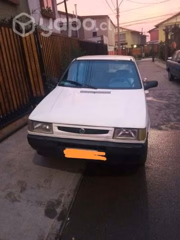 Se vende fiat uno año 2003 al dia
