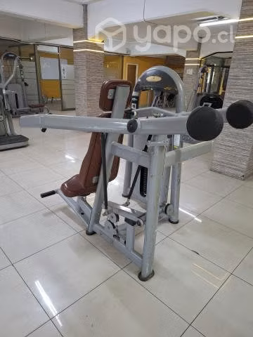 Maquina de hombros marca r2sport para alto trafico