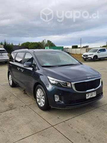 Kia motors grand carnival 2017