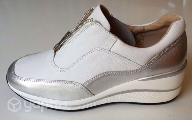 Zapatillas de cuero