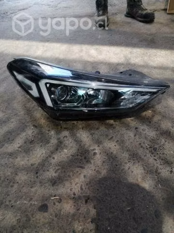 Optico derecho hyundai tucson 2019 10 pines orig