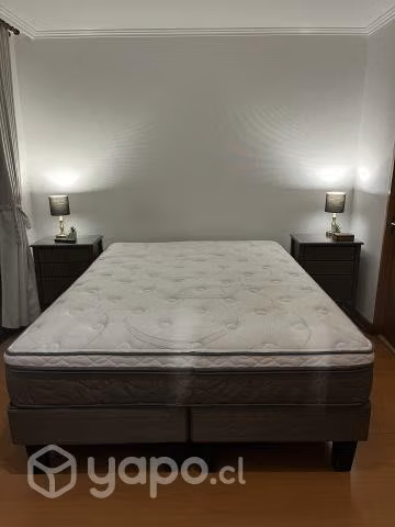 Cama Rosen dos Plz con veladores y lámparas