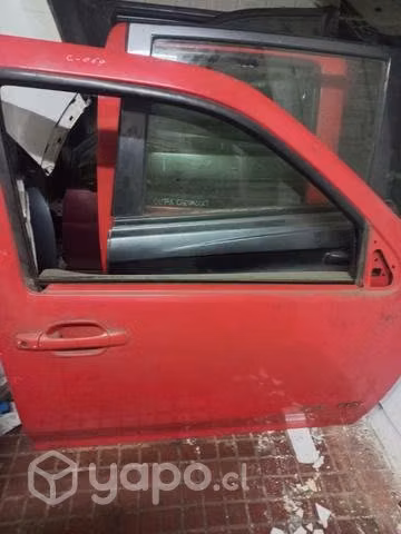 Puerta delantera derecha chevrolet dmax 2011