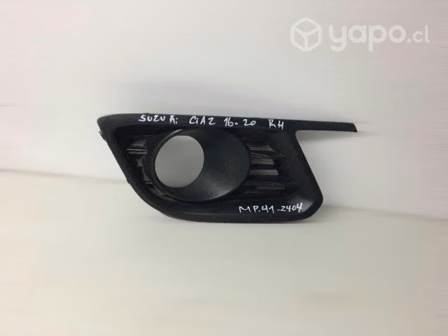 Tapa de neblinero rh suzuki ciaz 2016-2020