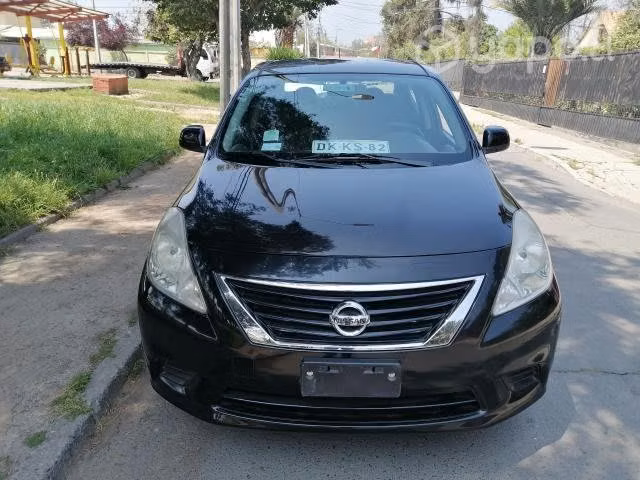 Vendo Nissan Versa 2014