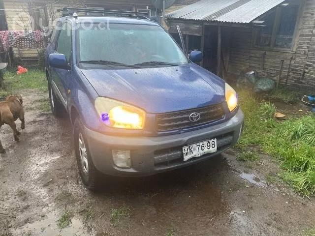 TOYOTA RAV4, año 2003