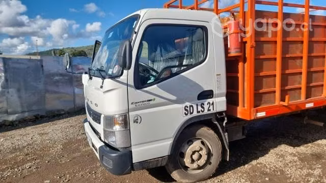 Camion FUSO 815